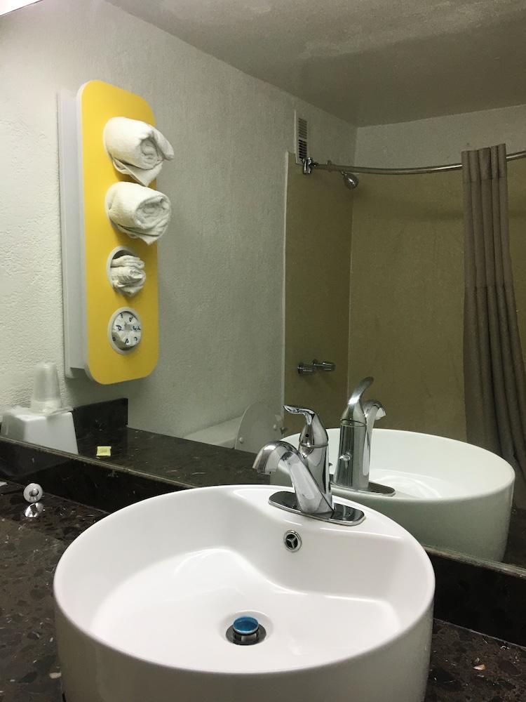Days Inn Melrose Park/O'Hare South Buitenkant foto