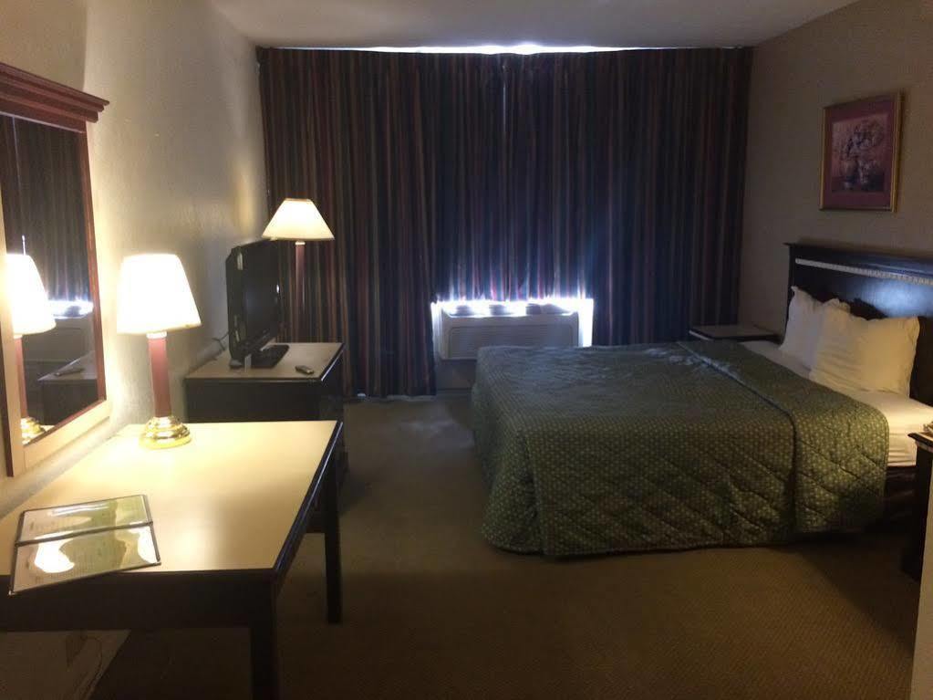 Days Inn Melrose Park/O'Hare South Buitenkant foto