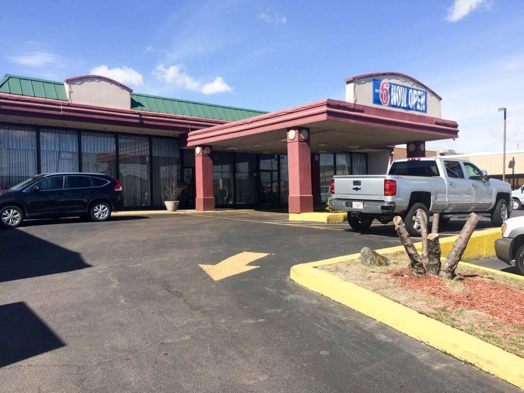 Days Inn Melrose Park/O'Hare South Buitenkant foto
