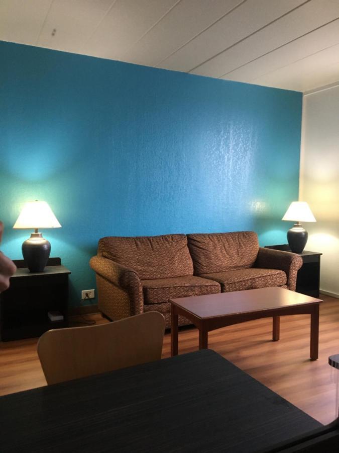 Days Inn Melrose Park/O'Hare South Buitenkant foto