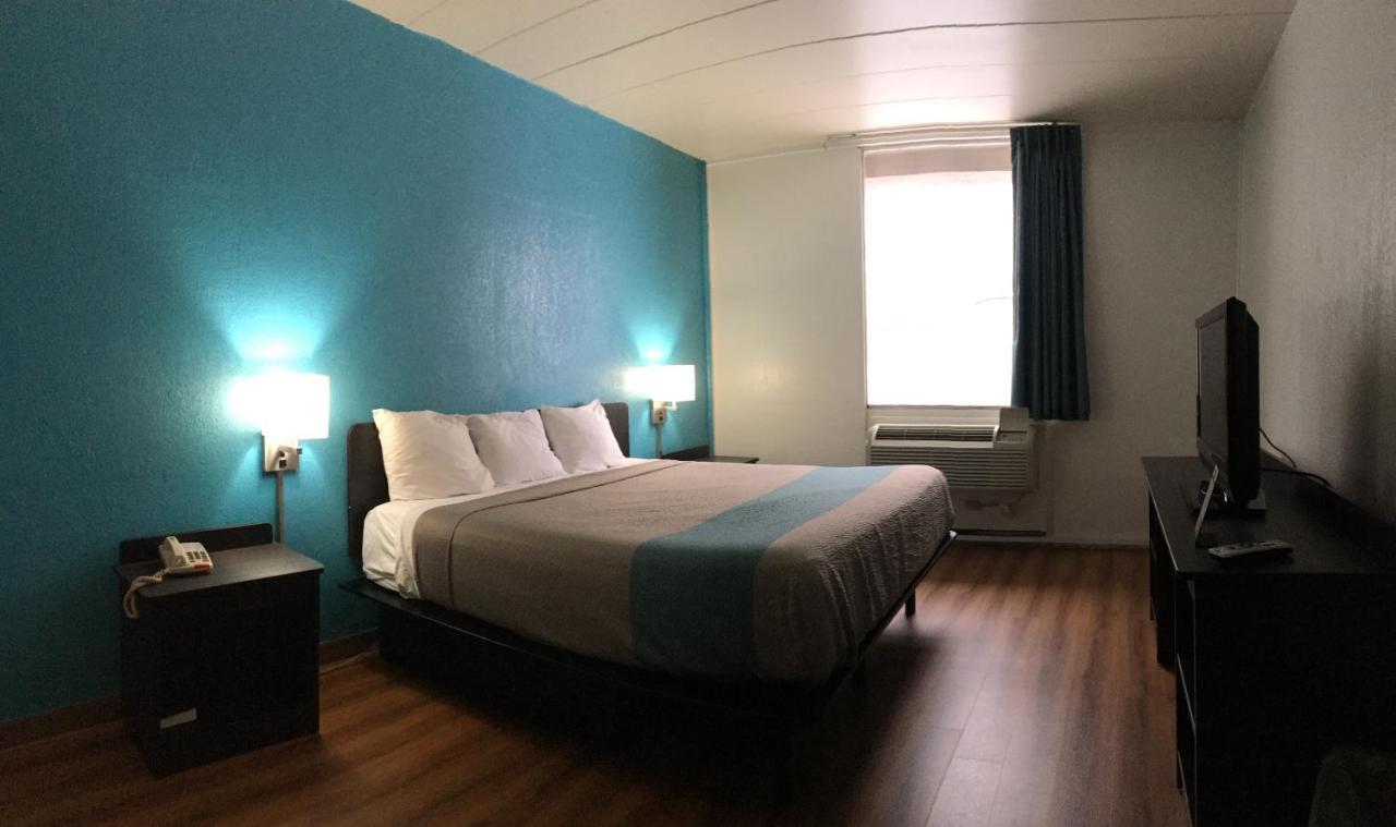 Days Inn Melrose Park/O'Hare South Buitenkant foto